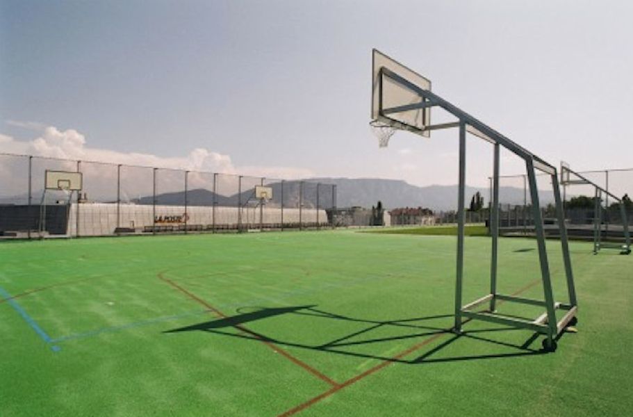 Des terrains de basket sur la toiture