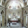 A l'intérieur de la nef d'une ancienne l'église 